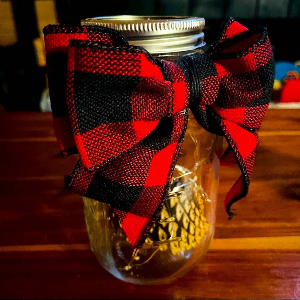 New* Rustic Farmhouse Decor Pinecone FairyLight Mason Jar Buffalo Plaid - Picture 4 of 12